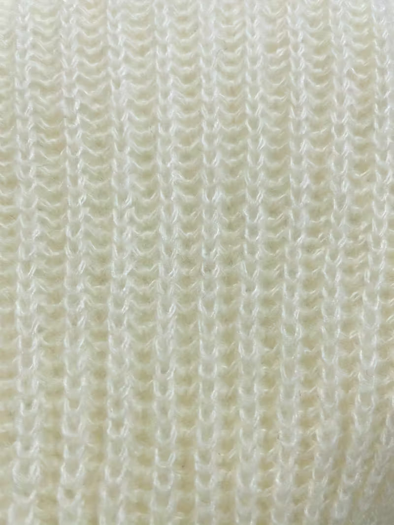 High Neck Sweater Bee 🐝