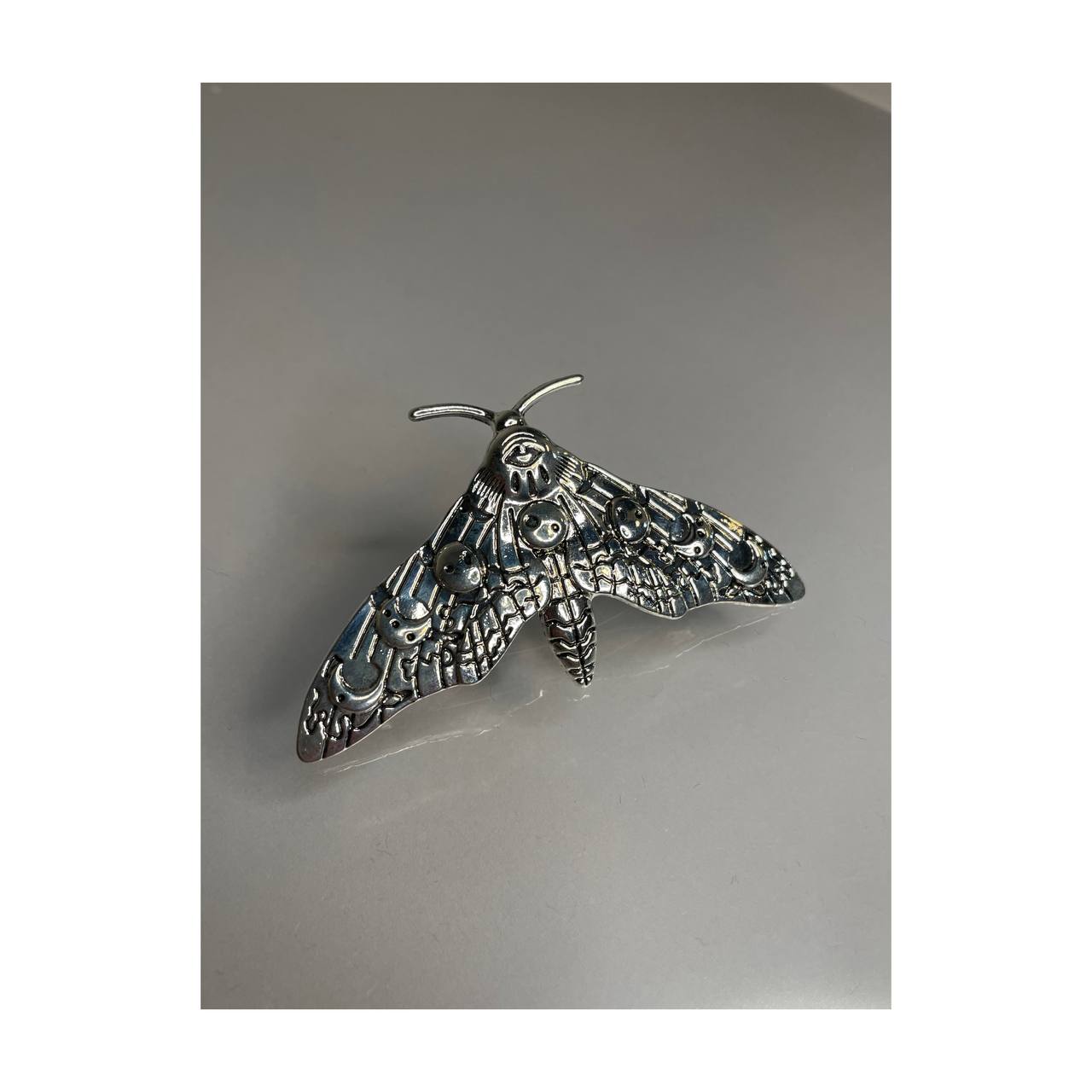 Elegant Retro Moth Hair Accessory